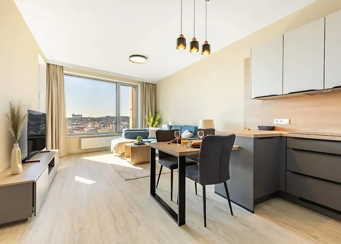 Skypark's Royal Castle View Lejlighed *