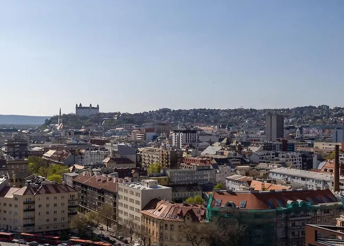 Skypark's Royal Castle View Lejlighed